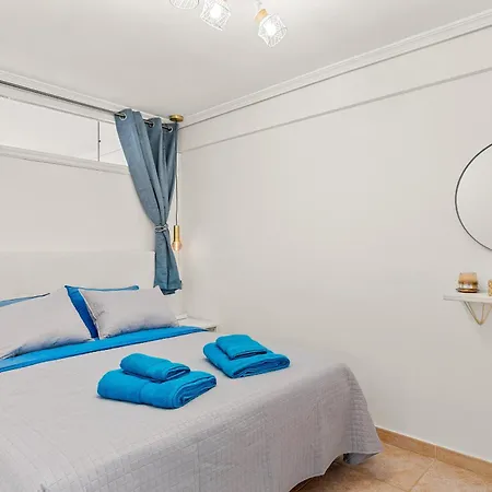 Cozy With Ocean View - Complete Renovation June 2024 Apartamento