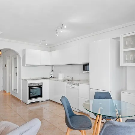 Апартаменты Cozy With Ocean View - Complete Renovation June 2024 Эль-Пальмар